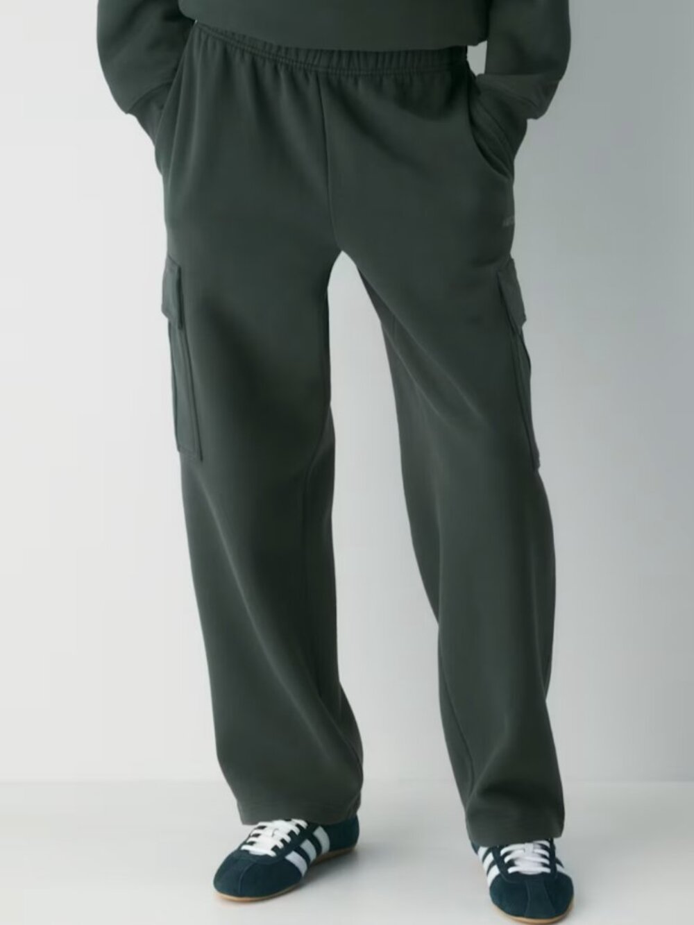 NWT Aritzia Sweatfleece MEGA CARGO Mineral Green XL TALL